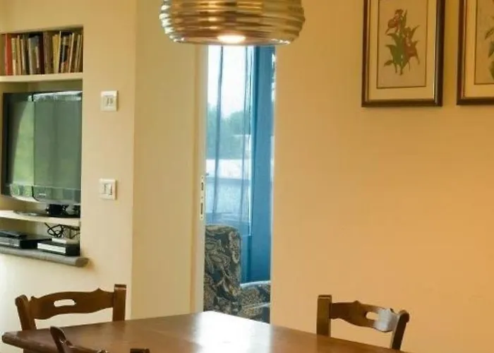 Wohnanlage Ca De Frati-wohnung Giaggiolo By Interhome Διαμέρισμα *